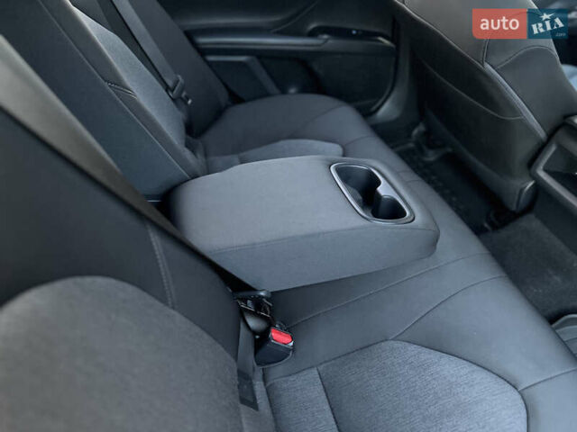 Синий Тойота Камри, объемом двигателя 2.49 л и пробегом 84 тыс. км за 18999 $, фото 21 на Automoto.ua