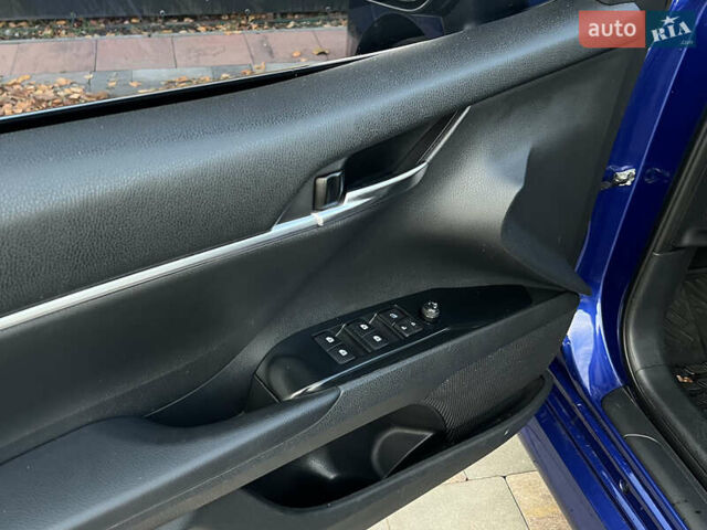 Синий Тойота Камри, объемом двигателя 2.49 л и пробегом 84 тыс. км за 18999 $, фото 10 на Automoto.ua