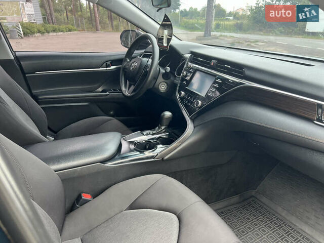 Синий Тойота Камри, объемом двигателя 2.49 л и пробегом 150 тыс. км за 18500 $, фото 32 на Automoto.ua