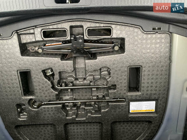 Синий Тойота Камри, объемом двигателя 2.49 л и пробегом 85 тыс. км за 25500 $, фото 17 на Automoto.ua