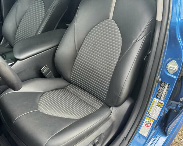 Синій Тойота Камрі, об'ємом двигуна 2.49 л та пробігом 33 тис. км за 20949 $, фото 7 на Automoto.ua