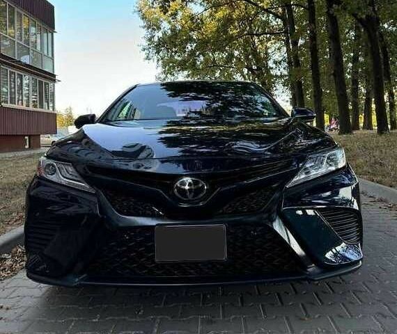 Синій Тойота Камрі, об'ємом двигуна 2.5 л та пробігом 118 тис. км за 17700 $, фото 1 на Automoto.ua