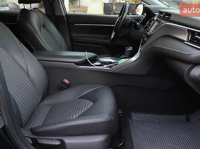 Синій Тойота Камрі, об'ємом двигуна 2.49 л та пробігом 112 тис. км за 20000 $, фото 5 на Automoto.ua