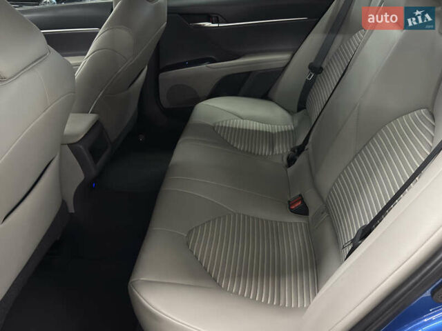 Синий Тойота Камри, объемом двигателя 2.49 л и пробегом 108 тыс. км за 18959 $, фото 21 на Automoto.ua