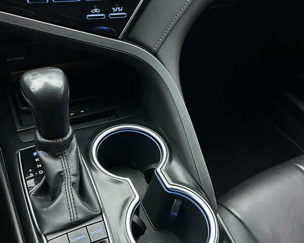 Синий Тойота Камри, объемом двигателя 2.49 л и пробегом 145 тыс. км за 26500 $, фото 12 на Automoto.ua