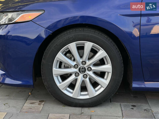 Синий Тойота Камри, объемом двигателя 2.49 л и пробегом 84 тыс. км за 18999 $, фото 6 на Automoto.ua