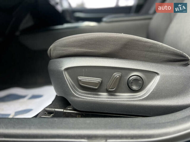 Синий Тойота Камри, объемом двигателя 2.49 л и пробегом 150 тыс. км за 18500 $, фото 51 на Automoto.ua