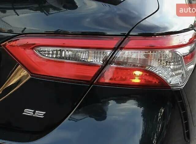 Синій Тойота Камрі, об'ємом двигуна 2.49 л та пробігом 112 тис. км за 20000 $, фото 17 на Automoto.ua