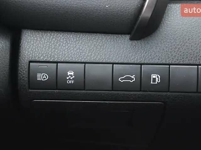 Синій Тойота Камрі, об'ємом двигуна 2.49 л та пробігом 112 тис. км за 20000 $, фото 11 на Automoto.ua