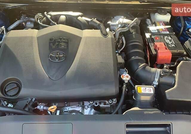 Синій Тойота Камрі, об'ємом двигуна 3.46 л та пробігом 13 тис. км за 31700 $, фото 18 на Automoto.ua