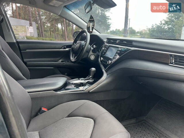 Синий Тойота Камри, объемом двигателя 2.49 л и пробегом 150 тыс. км за 18500 $, фото 31 на Automoto.ua