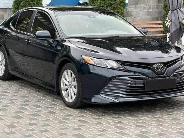 Синий Тойота Камри, объемом двигателя 2.5 л и пробегом 55 тыс. км за 17600 $, фото 2 на Automoto.ua