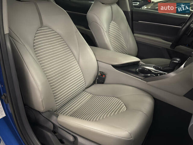 Синий Тойота Камри, объемом двигателя 2.49 л и пробегом 108 тыс. км за 18959 $, фото 18 на Automoto.ua