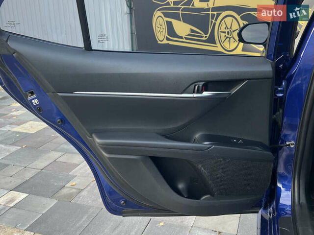Синий Тойота Камри, объемом двигателя 2.49 л и пробегом 84 тыс. км за 18999 $, фото 12 на Automoto.ua