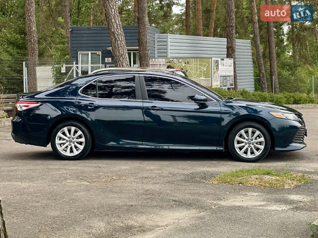 Синий Тойота Камри, объемом двигателя 2.49 л и пробегом 150 тыс. км за 18500 $, фото 11 на Automoto.ua