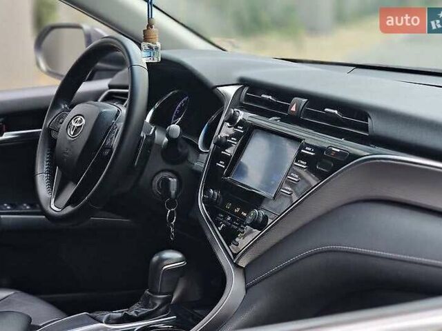 Синій Тойота Камрі, об'ємом двигуна 2.49 л та пробігом 89 тис. км за 17000 $, фото 17 на Automoto.ua