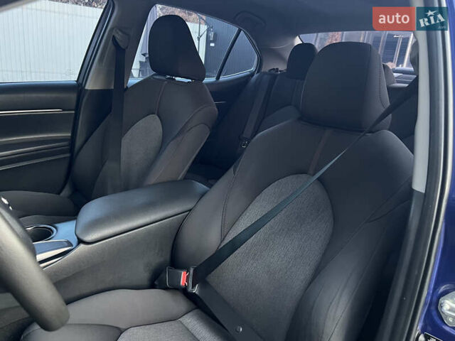 Синий Тойота Камри, объемом двигателя 2.49 л и пробегом 84 тыс. км за 18999 $, фото 11 на Automoto.ua