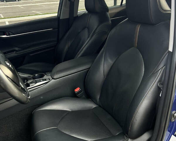 Синій Тойота Камрі, об'ємом двигуна 2.49 л та пробігом 160 тис. км за 18000 $, фото 3 на Automoto.ua