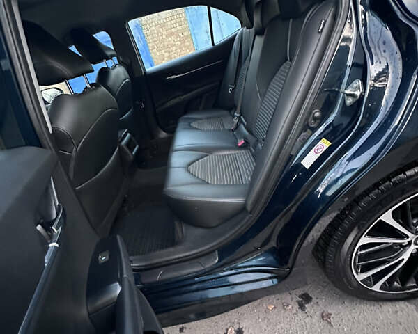 Синій Тойота Камрі, об'ємом двигуна 2.49 л та пробігом 100 тис. км за 19000 $, фото 12 на Automoto.ua