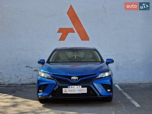 Синій Тойота Камрі, об'ємом двигуна 2.49 л та пробігом 104 тис. км за 24990 $, фото 1 на Automoto.ua