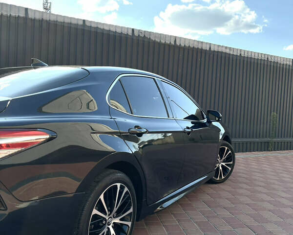 Синий Тойота Камри, объемом двигателя 2.49 л и пробегом 36 тыс. км за 22900 $, фото 3 на Automoto.ua