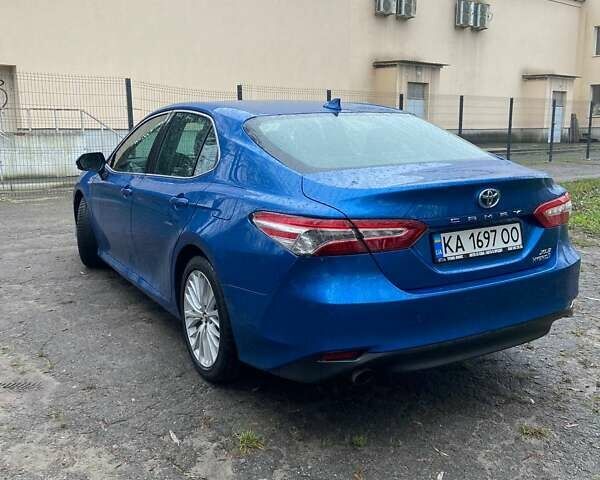 Синий Тойота Камри, объемом двигателя 2.49 л и пробегом 140 тыс. км за 27000 $, фото 2 на Automoto.ua