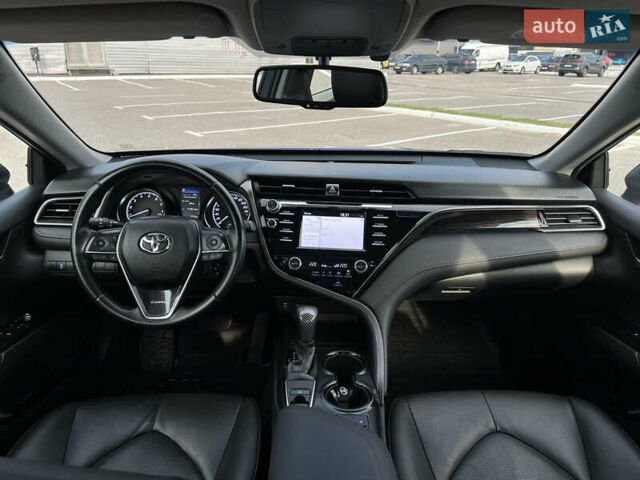 Синій Тойота Камрі, об'ємом двигуна 2.49 л та пробігом 160 тис. км за 18000 $, фото 4 на Automoto.ua