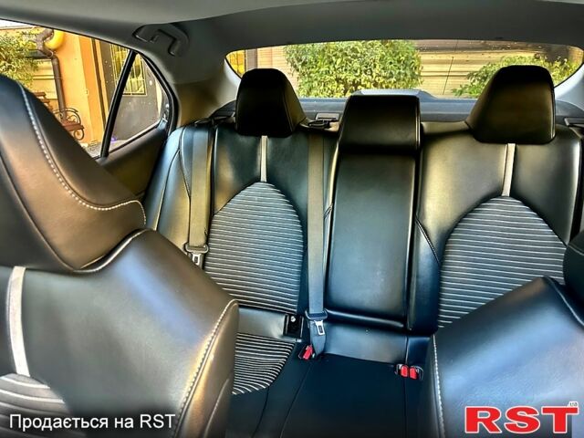 Тойота Камри 2020 в Киеве на Automoto.ua Синий Тойота Камри, объемом двигателя 2.5 л и пробегом 140 тыс. км за 22700 $, фото 8 на Automoto.ua