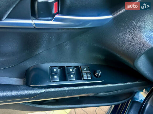 Тойота Камри 2020 в Киеве на Automoto.ua Синий Тойота Камри, объемом двигателя 2.5 л и пробегом 140 тыс. км за 22700 $, фото 8 на Automoto.ua