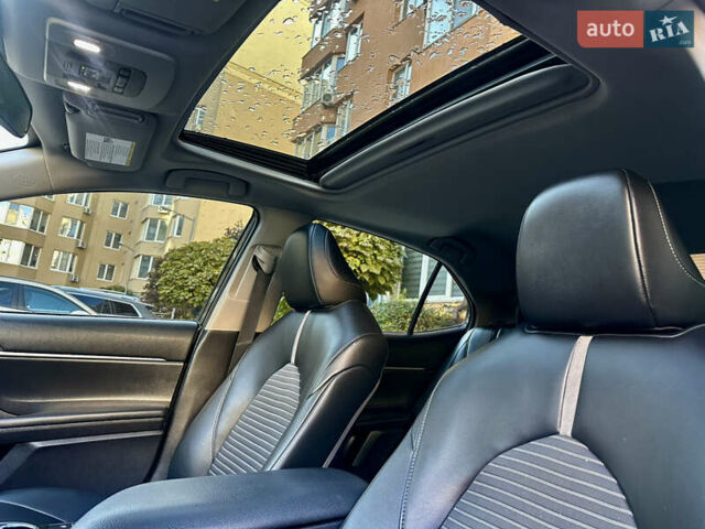 Тойота Камри 2020 в Киеве на Automoto.ua Синий Тойота Камри, объемом двигателя 2.5 л и пробегом 140 тыс. км за 22700 $, фото 20 на Automoto.ua