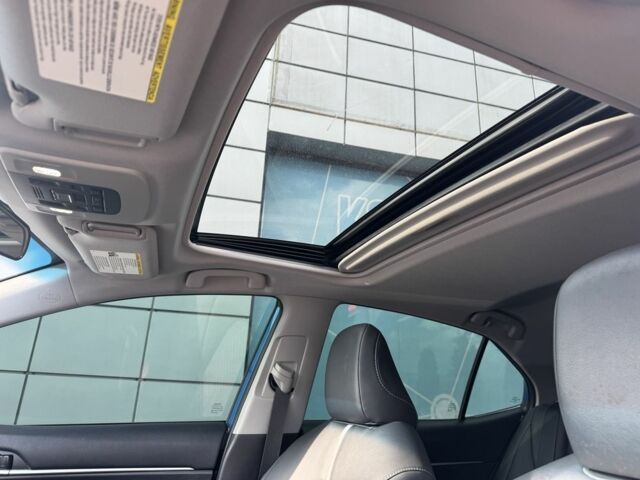 Синій Тойота Камрі, об'ємом двигуна 2.5 л та пробігом 40 тис. км за 19148 $, фото 11 на Automoto.ua