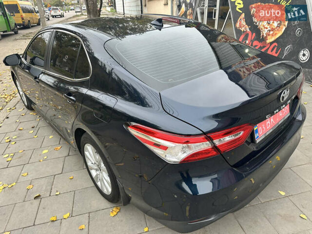 Синий Тойота Камри, объемом двигателя 2.49 л и пробегом 198 тыс. км за 19700 $, фото 5 на Automoto.ua