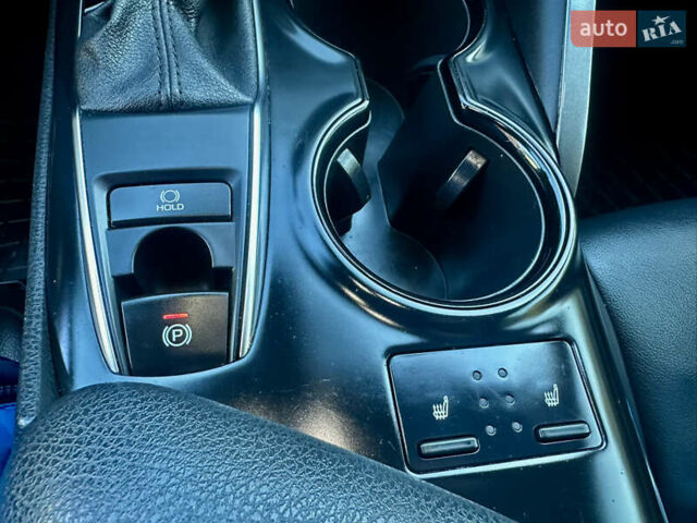 Тойота Камри 2020 в Киеве на Automoto.ua Синий Тойота Камри, объемом двигателя 2.5 л и пробегом 140 тыс. км за 22700 $, фото 16 на Automoto.ua