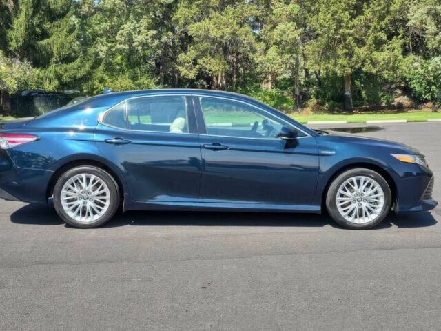 Синий Тойота Камри, объемом двигателя 2.5 л и пробегом 31 тыс. км за 20300 $, фото 4 на Automoto.ua