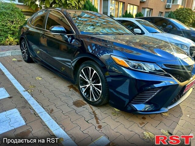 Тойота Камри 2020 в Киеве на Automoto.ua Синий Тойота Камри, объемом двигателя 2.5 л и пробегом 140 тыс. км за 22700 $, фото 2 на Automoto.ua
