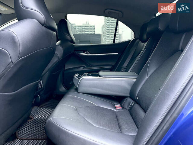 Синій Тойота Камрі, об'ємом двигуна 2.49 л та пробігом 75 тис. км за 33000 $, фото 32 на Automoto.ua
