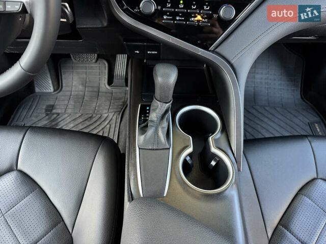 Тойота Камри 2021 в Одессе на Automoto.ua Синий Тойота Камри, объемом двигателя 2.49 л и пробегом 76 тыс. км за 21000 $, фото 46 на Automoto.ua