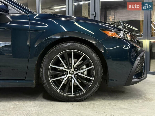 Синій Тойота Камрі, об'ємом двигуна 2.49 л та пробігом 56 тис. км за 27900 $, фото 4 на Automoto.ua