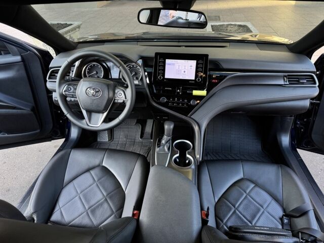 Тойота Камри 2021 в Одессе на Automoto.ua Синий Тойота Камри, объемом двигателя 2.5 л и пробегом 76 тыс. км за 21000 $, фото 22 на Automoto.ua