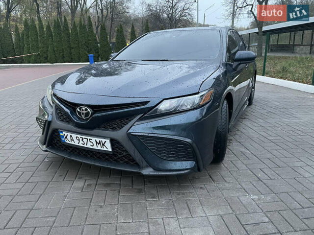 Синий Тойота Камри, объемом двигателя 2.49 л и пробегом 52 тыс. км за 23700 $, фото 13 на Automoto.ua
