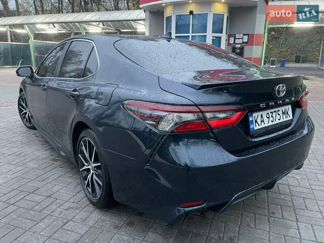 Синий Тойота Камри, объемом двигателя 2.49 л и пробегом 52 тыс. км за 23700 $, фото 5 на Automoto.ua