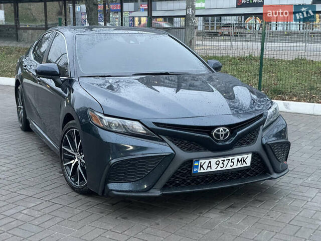 Синий Тойота Камри, объемом двигателя 2.49 л и пробегом 52 тыс. км за 23700 $, фото 12 на Automoto.ua
