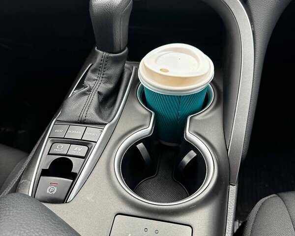 Синий Тойота Камри, объемом двигателя 2.49 л и пробегом 135 тыс. км за 26500 $, фото 7 на Automoto.ua