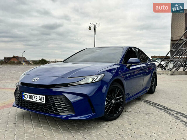 Синий Тойота Камри, объемом двигателя 2.49 л и пробегом 9 тыс. км за 37500 $, фото 1 на Automoto.ua