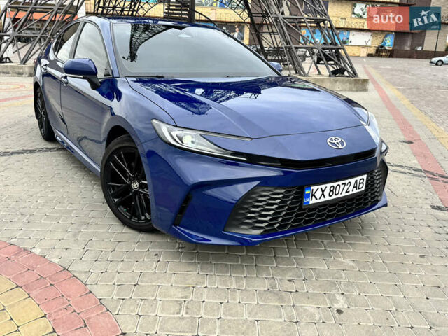 Синий Тойота Камри, объемом двигателя 2.49 л и пробегом 9 тыс. км за 37500 $, фото 3 на Automoto.ua