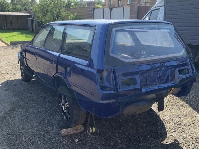 Синий Тойота Камри, объемом двигателя 2 л и пробегом 255 тыс. км за 850 $, фото 8 на Automoto.ua