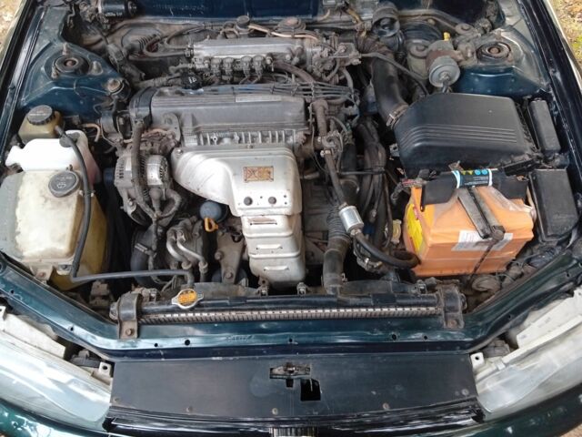 Зелений Тойота Камрі, об'ємом двигуна 2.2 л та пробігом 400 тис. км за 3600 $, фото 1 на Automoto.ua