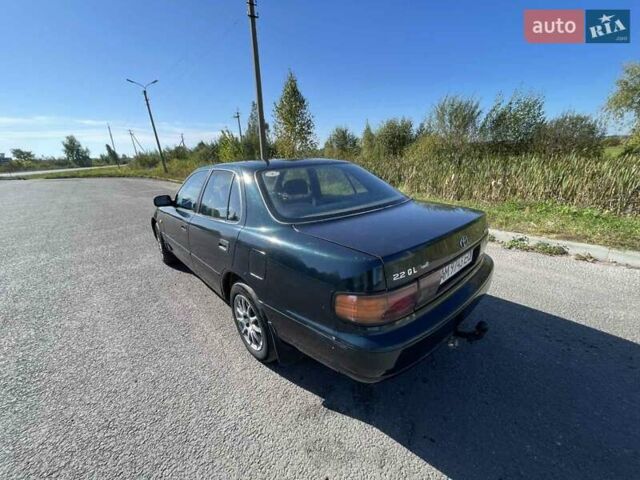 Зеленый Тойота Камри, объемом двигателя 2.16 л и пробегом 490 тыс. км за 2200 $, фото 6 на Automoto.ua