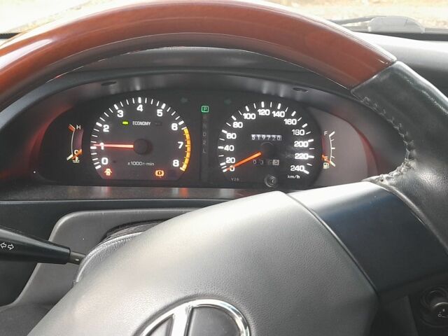 Зелений Тойота Камрі, об'ємом двигуна 2.2 л та пробігом 500 тис. км за 3000 $, фото 4 на Automoto.ua