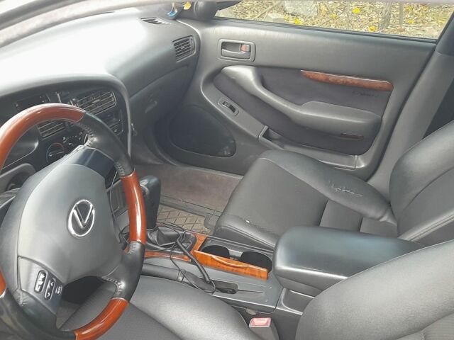 Зелений Тойота Камрі, об'ємом двигуна 2.2 л та пробігом 500 тис. км за 3000 $, фото 6 на Automoto.ua